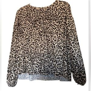 H&M Animal Print Leopard Accordion Pleated Long sleeve Blouse Size Medium